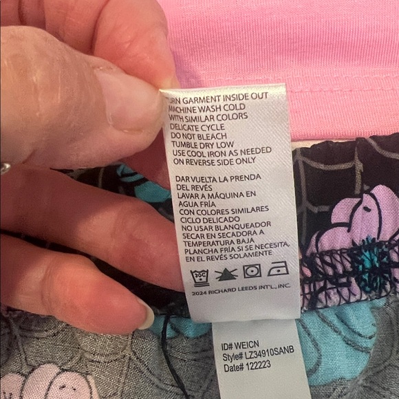 Disney szM Nightmare Before Christmas Women's Pink and Black Sleepwear Set EUC - Picture 9 of 13